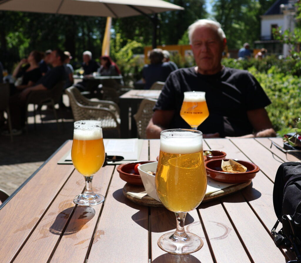 een bierproverij bij stadsbrouwerij Staverden