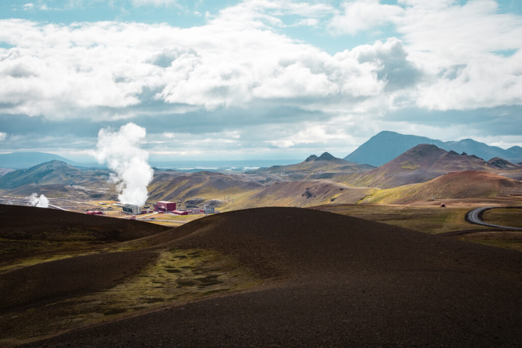 powerplant-bij-Myvatn-in-IJsland